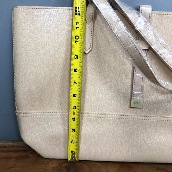 ❤️ Donna Karan ❤️ Cashmere Mist Collection Tote - Picture 4 of 6